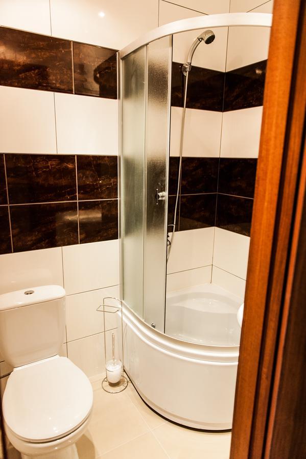 Minihotel Freedom リヴィウ エクステリア 写真
